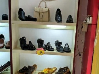 世尊鞋業(yè)廣州品牌折扣工廠店 一站式重慶服裝鞋帽箱包購物體驗(yàn)